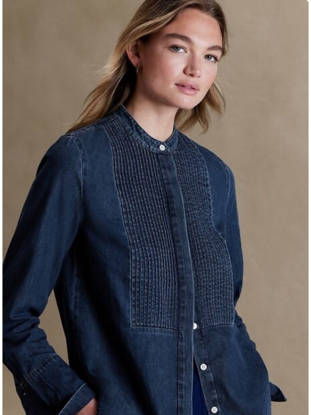 BANANA REPUBLIC FACTORY Denim Tuxedo Shirt - M